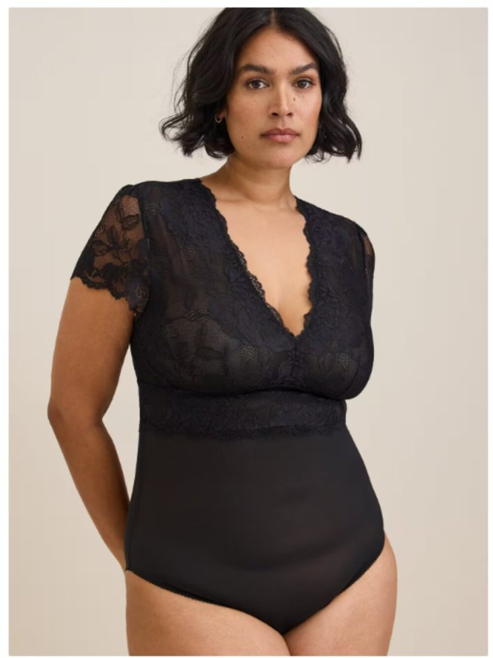 Torrid Floral Lace Bodysuit Black Short Sleeve Size 3X NWOT